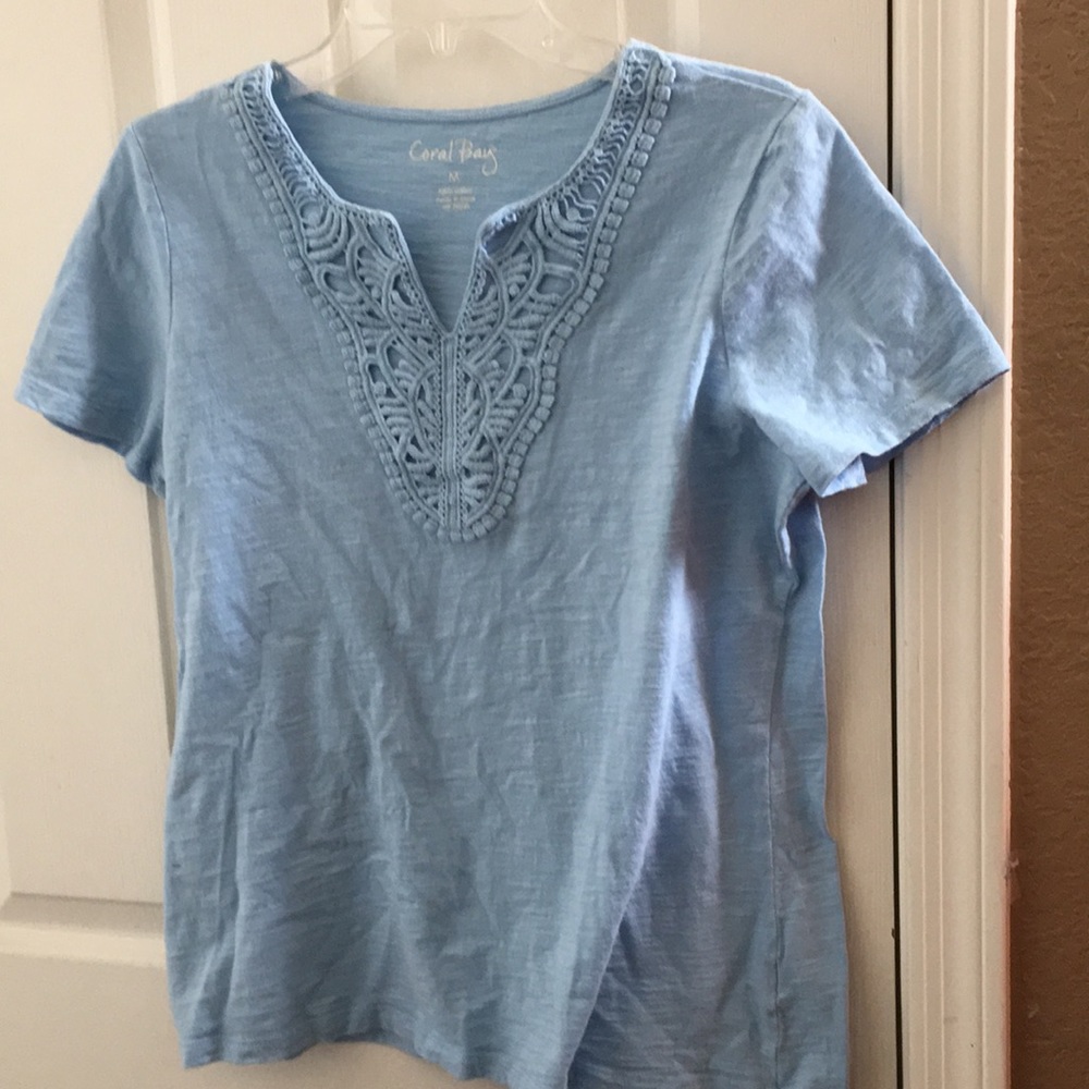 FINAL MARKDOWN Ladies coral bay t shirt medium